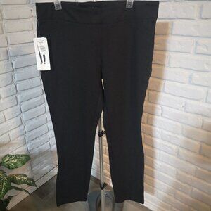 NWT Dalia Ladies Size 14 Pull On Style Narrow Leg Pants